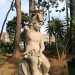 Qui  presente anche una statua di un putto con un braccio spezzato